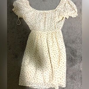 White floral BilaBong dress